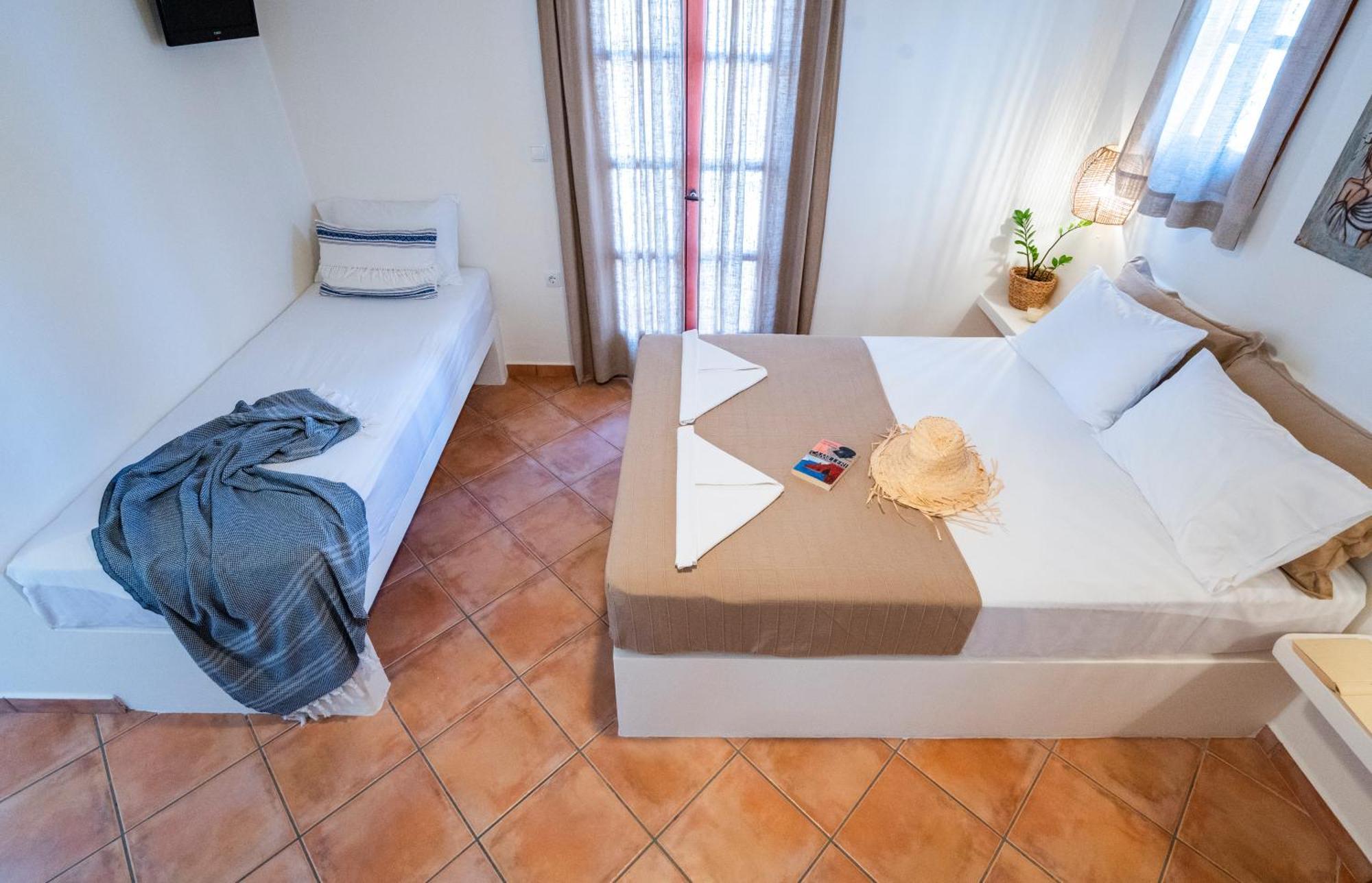 Aparthotel Ligaries Kini Exterior foto